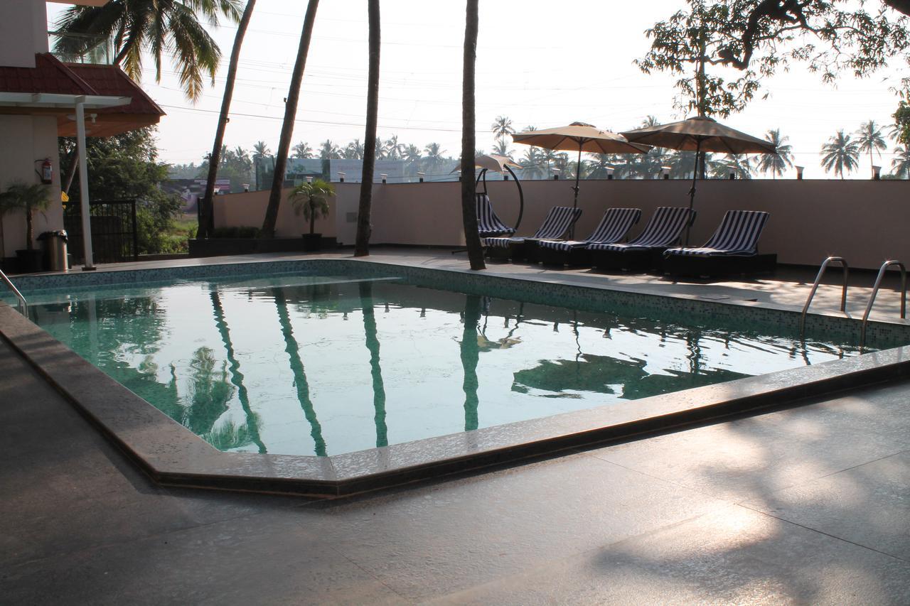 Hotel Goa Continental Arpora Exterior foto